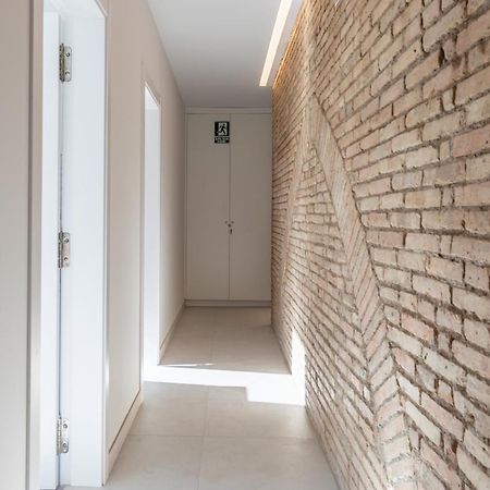 Apt With Antique Floor & Lots Of Sun Light Βαλένθια Εξωτερικό φωτογραφία