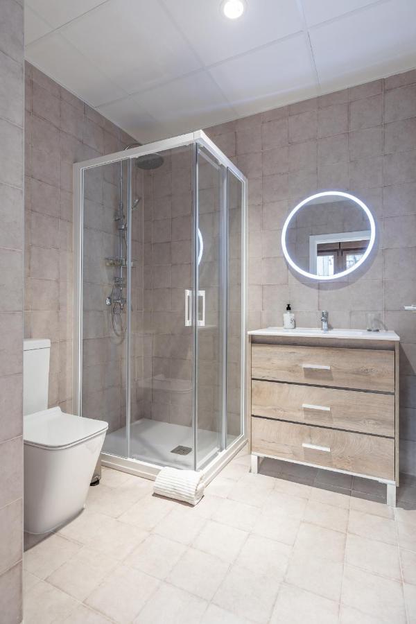 Apt With Antique Floor & Lots Of Sun Light Βαλένθια Εξωτερικό φωτογραφία